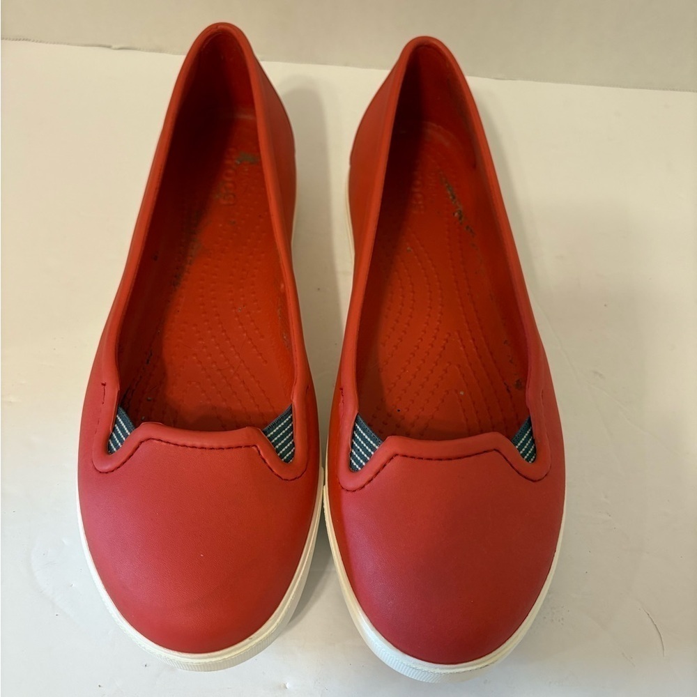 Crocs Citilane red slip on ballerina style flat shoes size 10